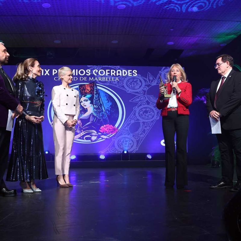 La alcaldesa respalda los XIX Premios Cofrades Ciudad de Marbella