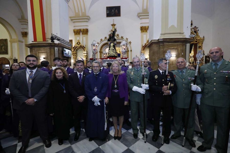 Imagen de la noticia La lluvia impide a la Hermandad del Nazareno comp…