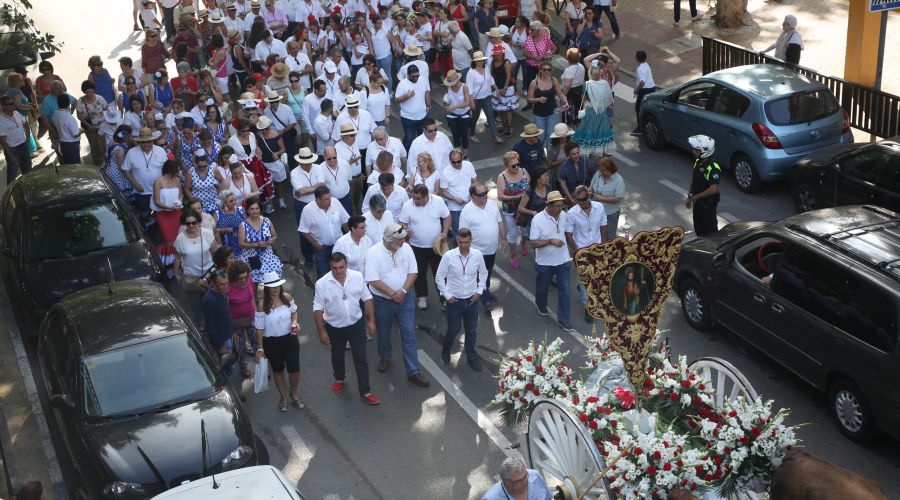 La ciudad celebra la Romería de San Bernabé, acto previo de la Feria de Marbella que arranca el martes