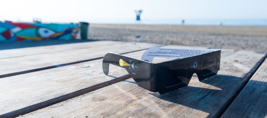 El Ayuntamiento recomienda las playas de Cabopino y El Cable y el Paseo Marítimo entre Puerto Banús y San Pedro Alcántara para observar el eclipse solar