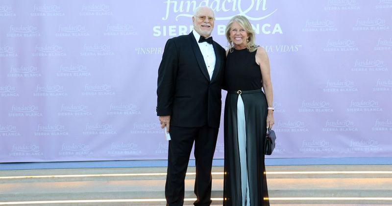 La alcaldesa subraya que la III Gala de la Fundación Sierra Blanca “refleja la generosidad y la solidaridad que caracterizan a Marbella"
