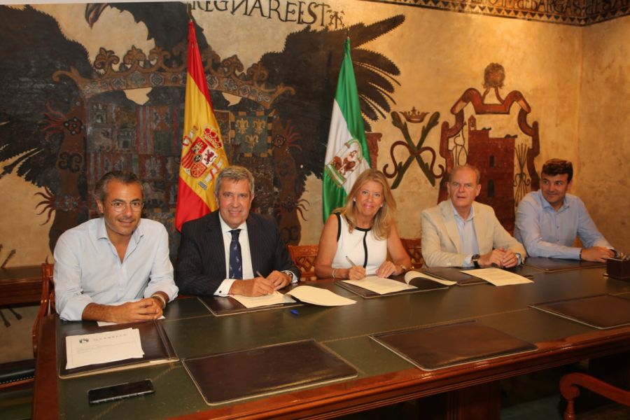 Imagen de la noticia El Ayuntamiento firma un convenio con la Fundació…