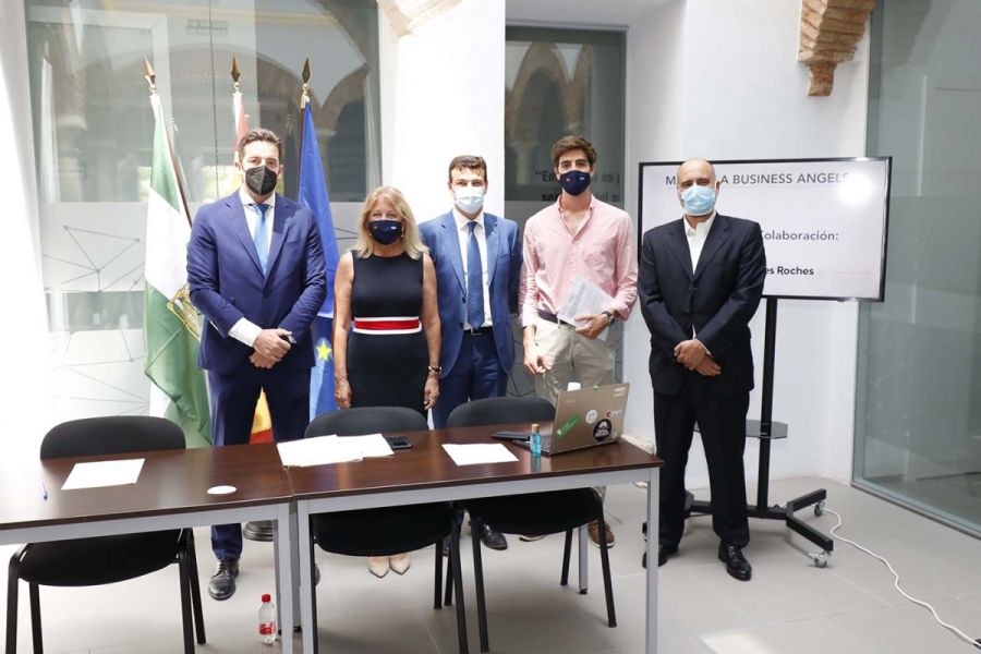 Imagen de la noticia El Ayuntamiento inaugura, con la firma de un conv…