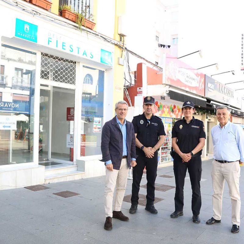 El teniente de alcalde de San Pedro y el concejal de Seguridad Ciudadana visitan junto a la comisaria la oficina municipal cedida para albergar dependencias de la Policía Nacional