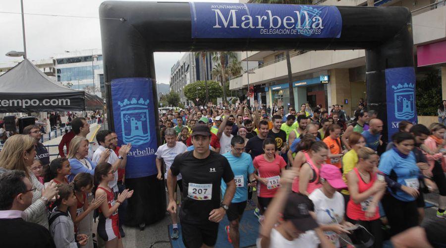 Numerosa participación en la carrera solidaria \'Marberun Aspandem\'