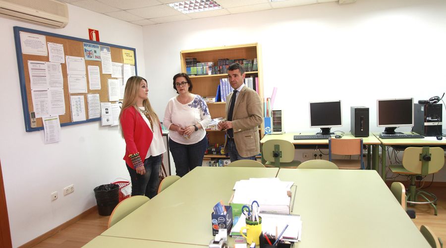 El Ayuntamiento respalda a la Escuela Oficial de Idiomas en su 25 aniversario
