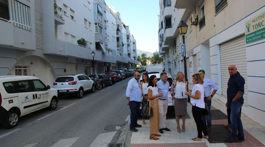 El Ayuntamiento acondiciona una parcela de 6.300 metros cuadrados en Fuente Nueva para la creación de un aparcamiento provisional con más de 200 plazas