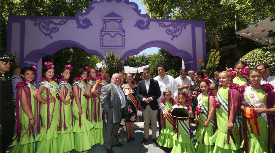 Arranca la Feria de Día en el Paseo de la Alameda y la avenida del Mar
