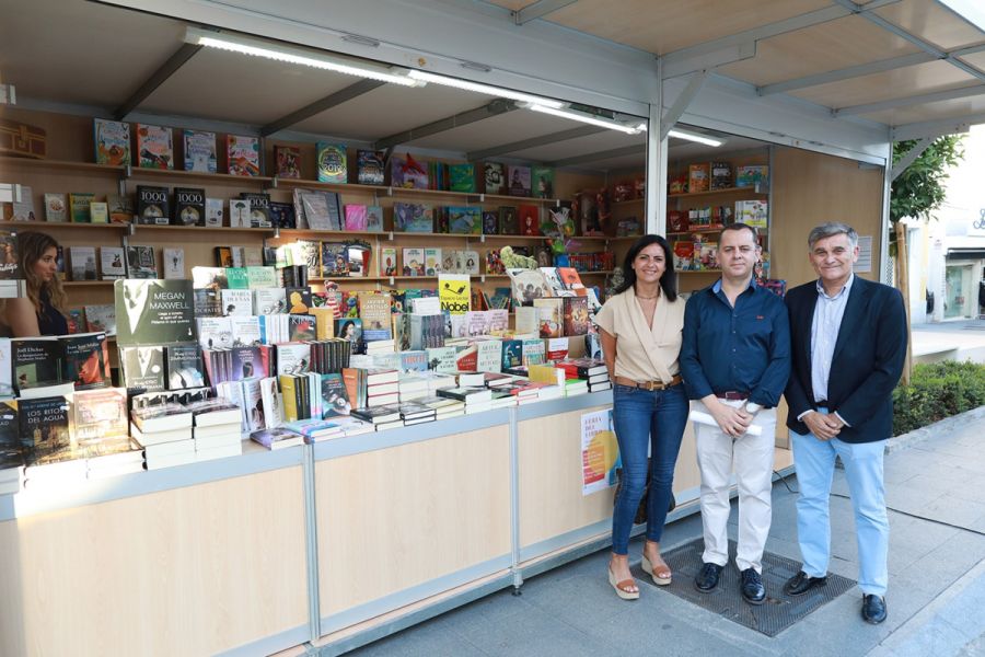 Imagen de la noticia El librero Alberto López Barrio pregona la Feria…