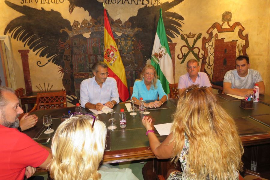 Imagen de la noticia La alcaldesa recibe a la nueva Junta Directiva de…