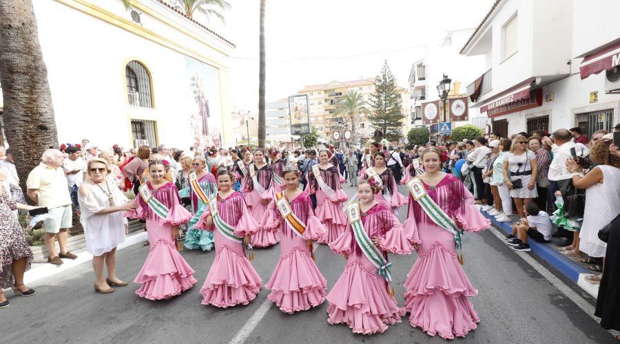 San Pedro Alcántara vive su Día Grande en honor del Patrón con un gran ambiente festivo y de devoción