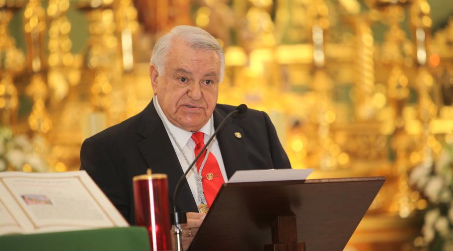El alcalde asiste al pregón de la Hermandad de los Romeros de San Bernabé