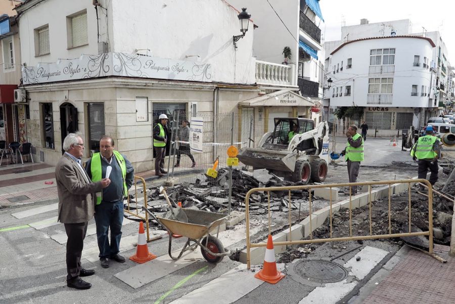 Imagen de la noticia San Pedro dotará de nuevo acerado a las calles Pe…