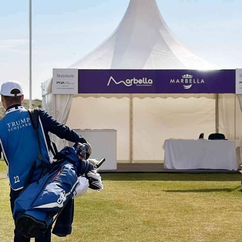 Marbella promociona su oferta turística y deportiva en el ‘Legends Tour’ durante la celebración del torneo en Aberdeen