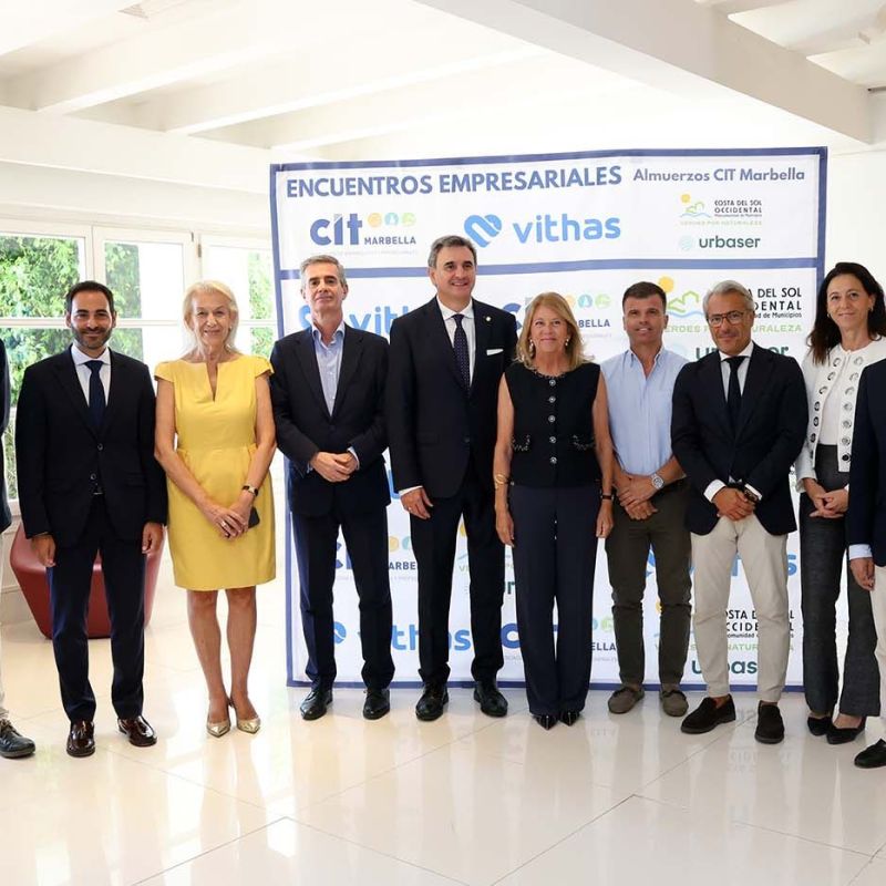 La alcaldesa destaca la importancia de la cooperación entre administraciones para afrontar retos comunes en materias como el agua, la gestión de residuos, la movilidad, el turismo y la sostenibilidad