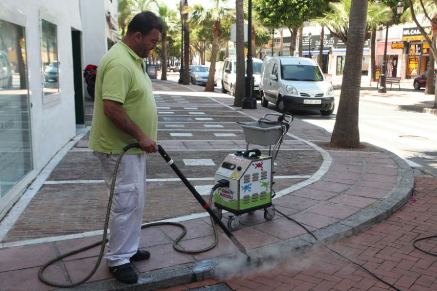 Imagen de la noticia El Ayuntamiento retira en la primera fase de la c…