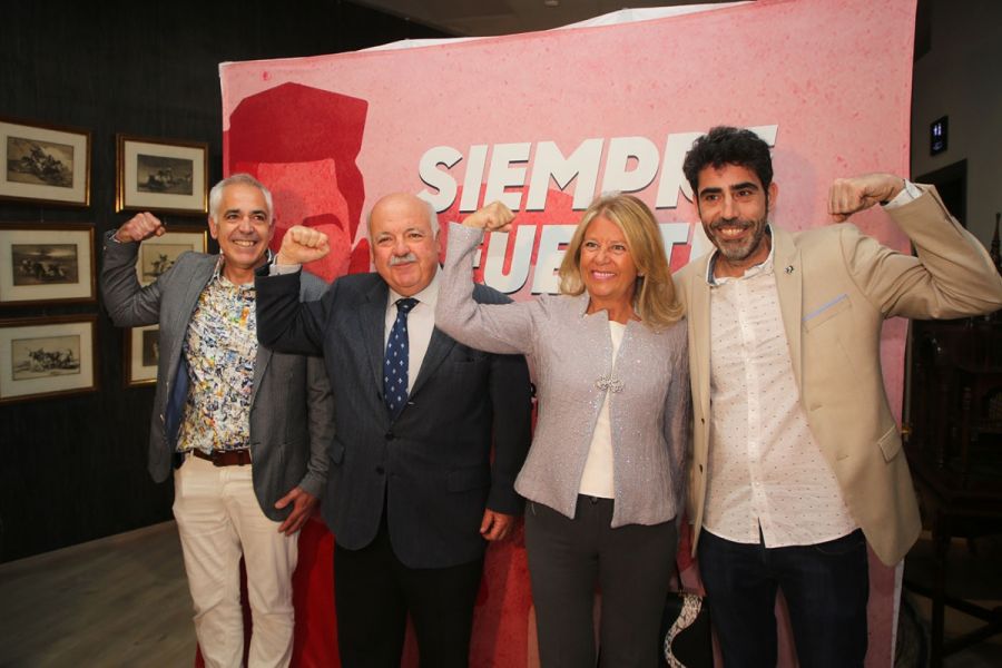 Imagen de la noticia El consejero de Salud y la alcaldesa ensalzan la…
