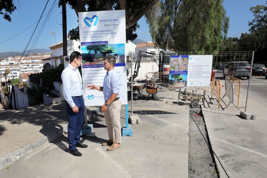 Imagen de la noticia El Ayuntamiento renueva las jardineras y mejora l…