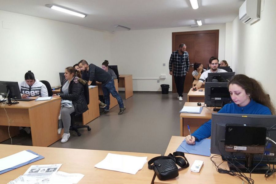 Imagen de la noticia Mujeres de etnia gitana participan en un taller d…