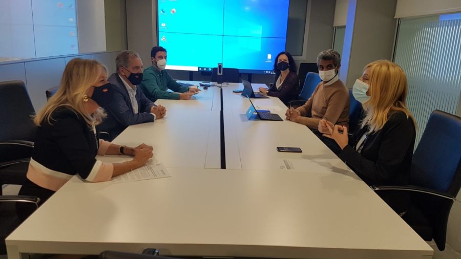Imagen de la noticia La alcaldesa mantiene diversas reuniones en la Co…