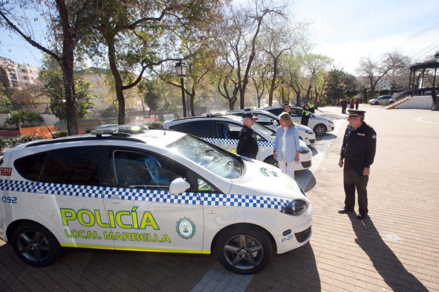 Imagen de la noticia El Ayuntamiento incorpora 19 nuevos vehículos y c…
