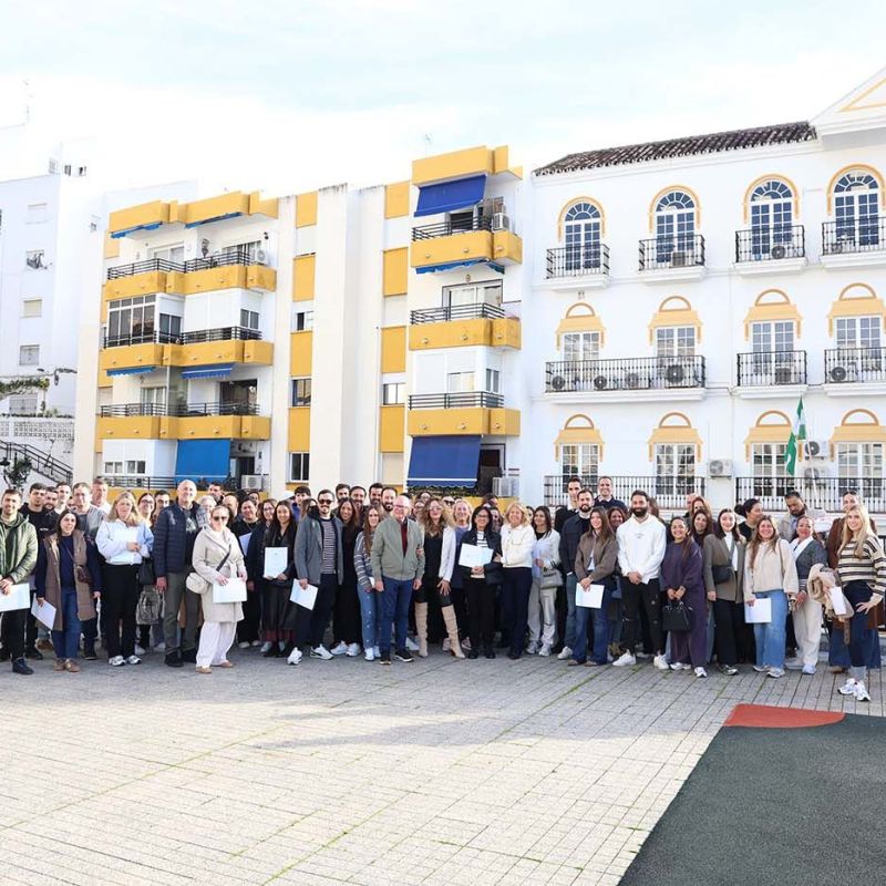 El Ayuntamiento formaliza la adjudicación de las 84 viviendas de protección oficial en San Pedro Alcántara