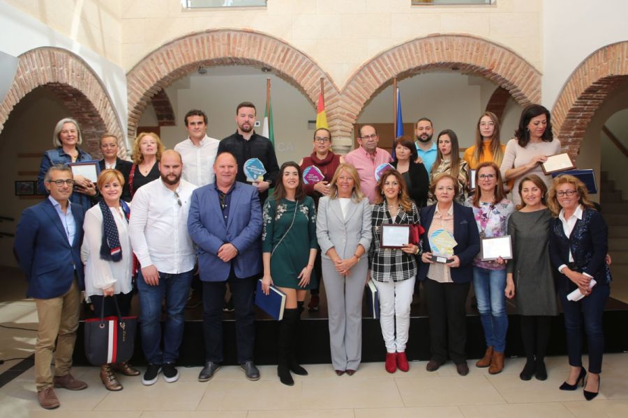 Imagen de la noticia El Ayuntamiento de Marbella reconoce la labor y l…