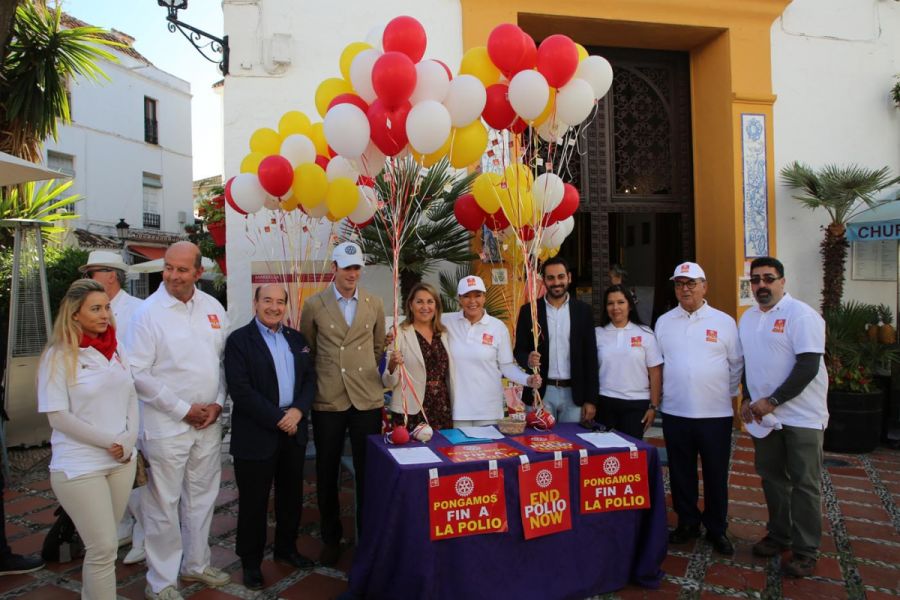 Imagen de la noticia El Ayuntamiento acompaña al Rotary Club de Marbel…