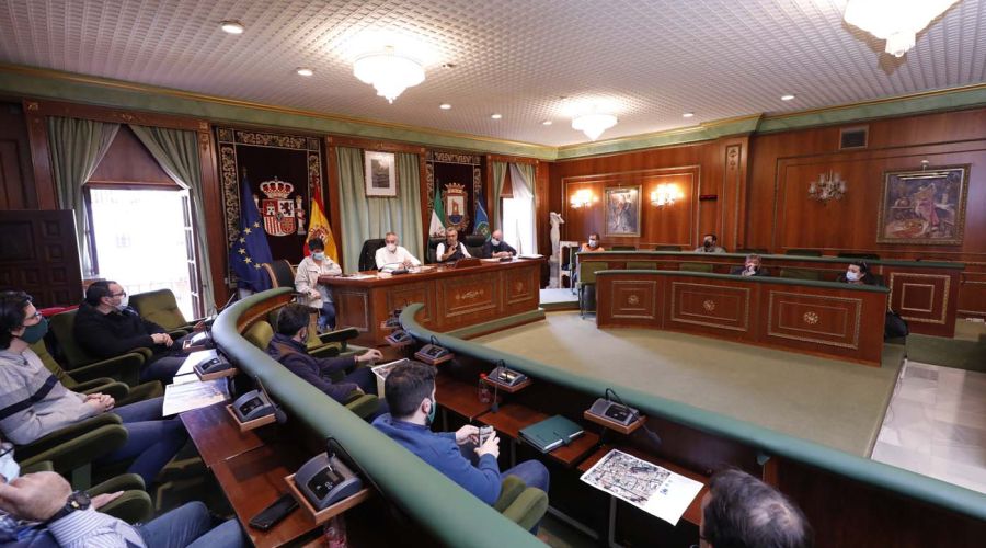 El dispositivo de seguridad de Semana Santa contará con 250 agentes de la Policía Local y reforzará la vigilancia en las zonas céntricas y en las playas del municipio