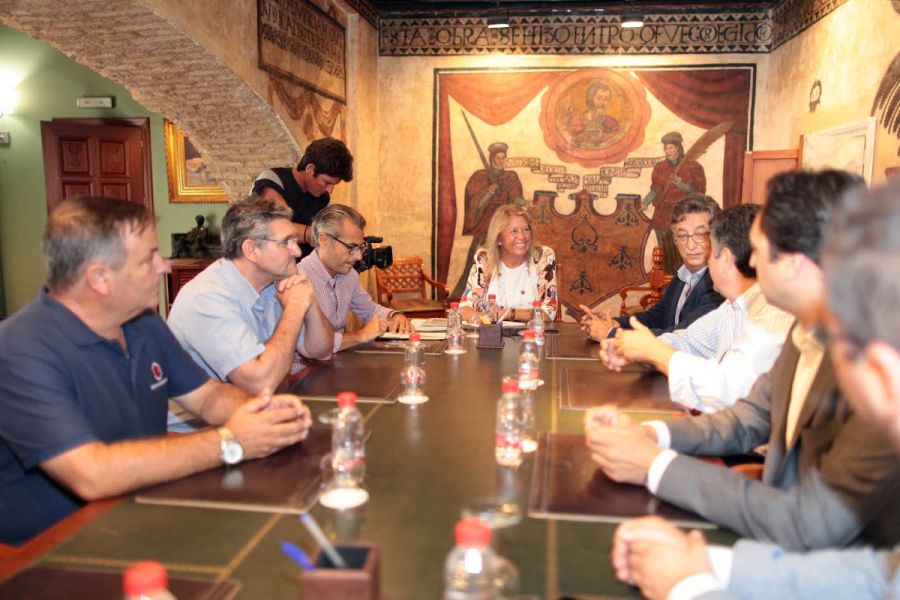 Imagen de la noticia La alcaldesa traslada la colaboración del Ayuntam…