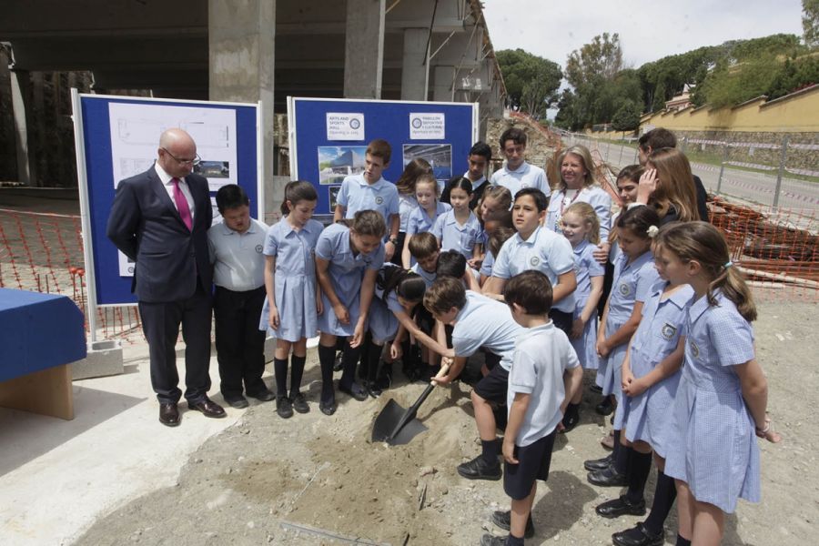 Imagen de la noticia La alcaldesa acompaña a la comunidad educativa de…