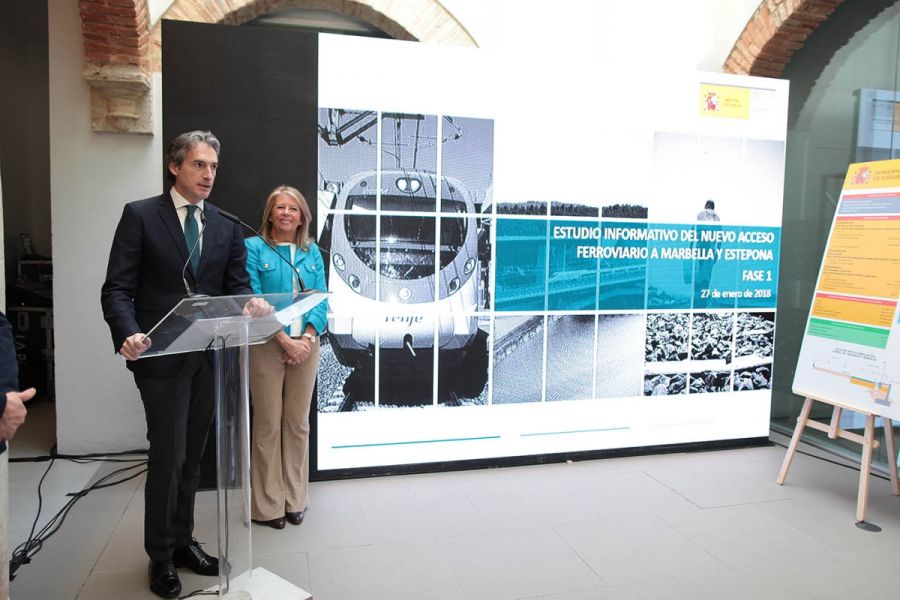 Imagen de la noticia El ministro de Fomento presenta el proyecto de ví…