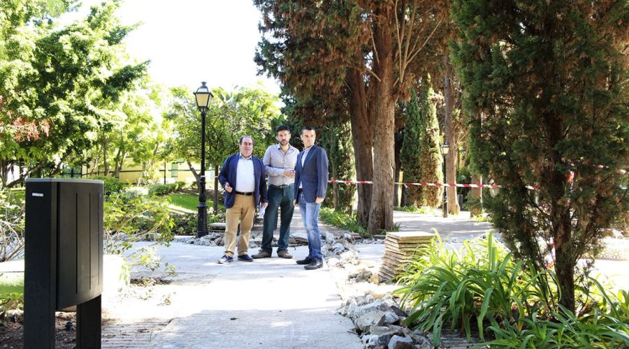 El Ayuntamiento acomete la puesta en valor del Parque de la Constitución y la ampliación del parque infantil con una zona de juego inclusivo