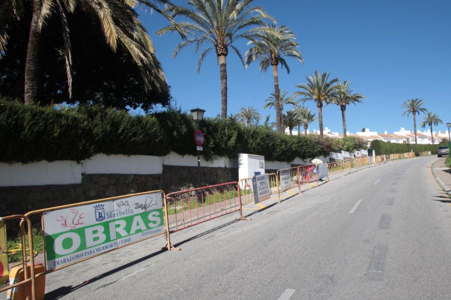 Imagen de la noticia El Ayuntamiento mejora el acerado de la calle Las…