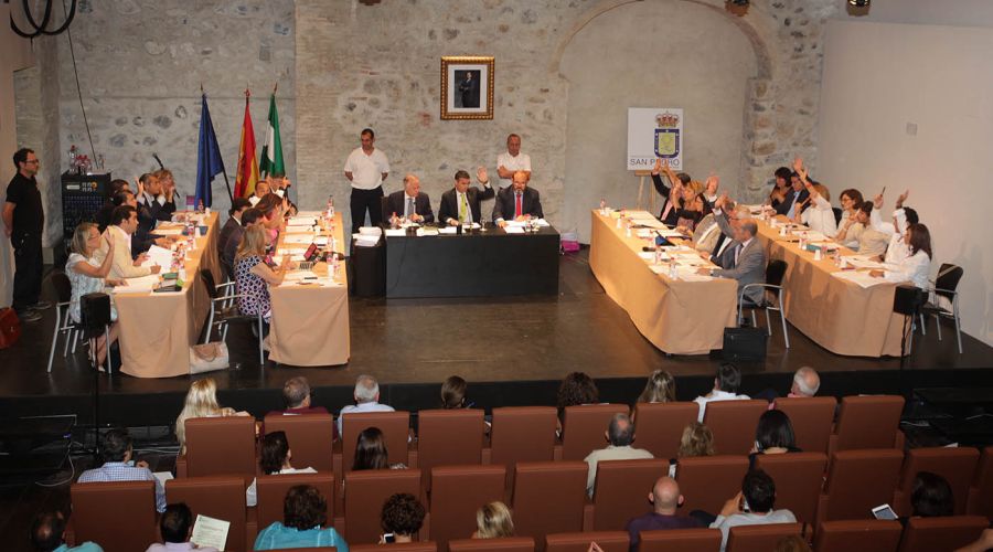 El Ayuntamiento aprueba la rebaja del IBI y solicita la construcción de un nuevo instituto de Secundaria en San Pedro Alcántara