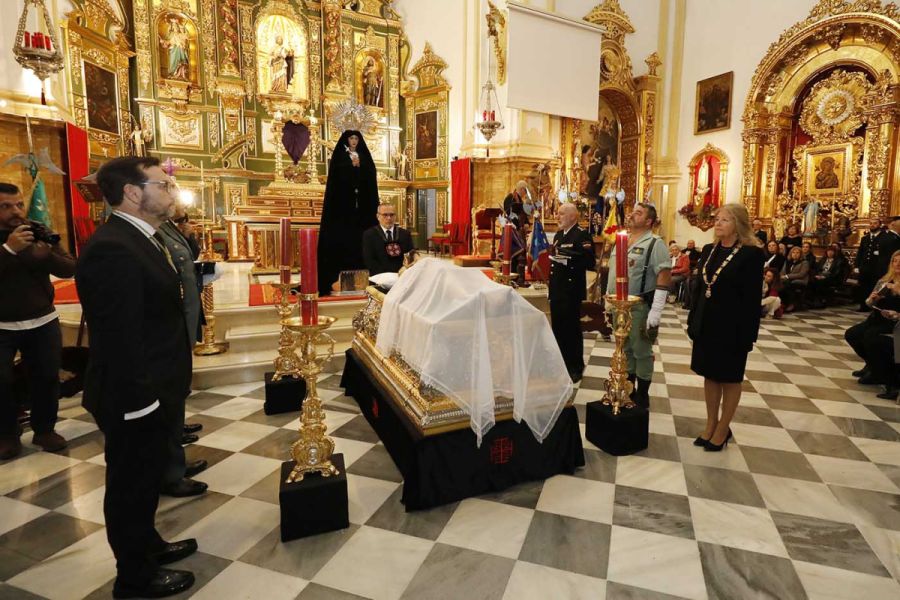 Imagen de la noticia La alcaldesa asiste a la tradicional Vela Legiona…