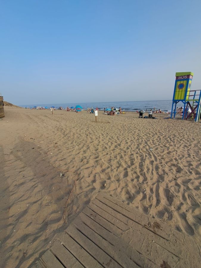 Imagen de la noticia El Ayuntamiento confirma que las playas de El Cab…